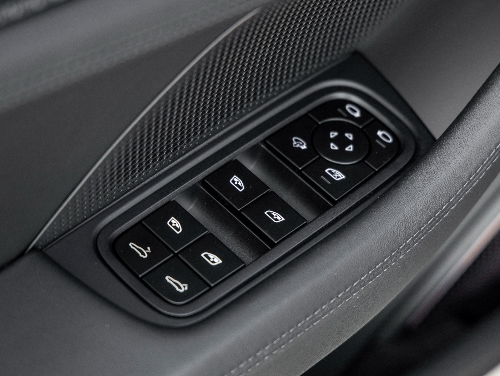 2026 Porsche Panamera Panamera GTS