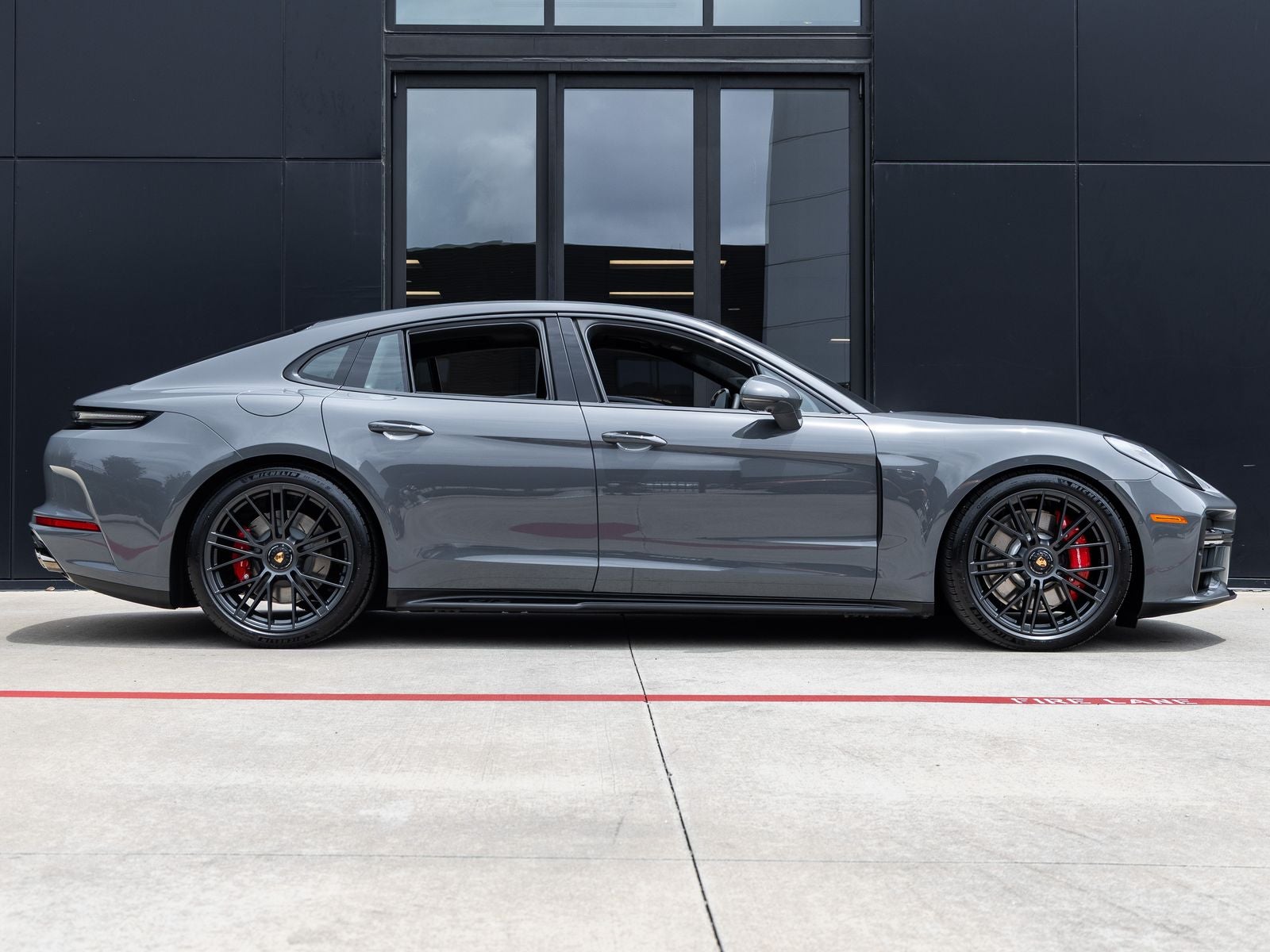 2026 Porsche Panamera Panamera GTS