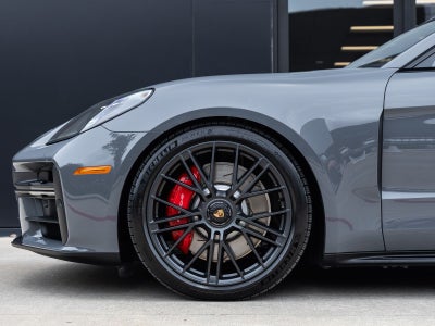 2026 Porsche Panamera Panamera GTS