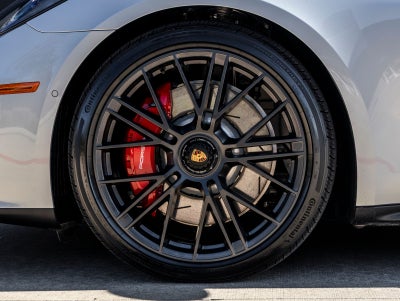 2026 Porsche Panamera GTS