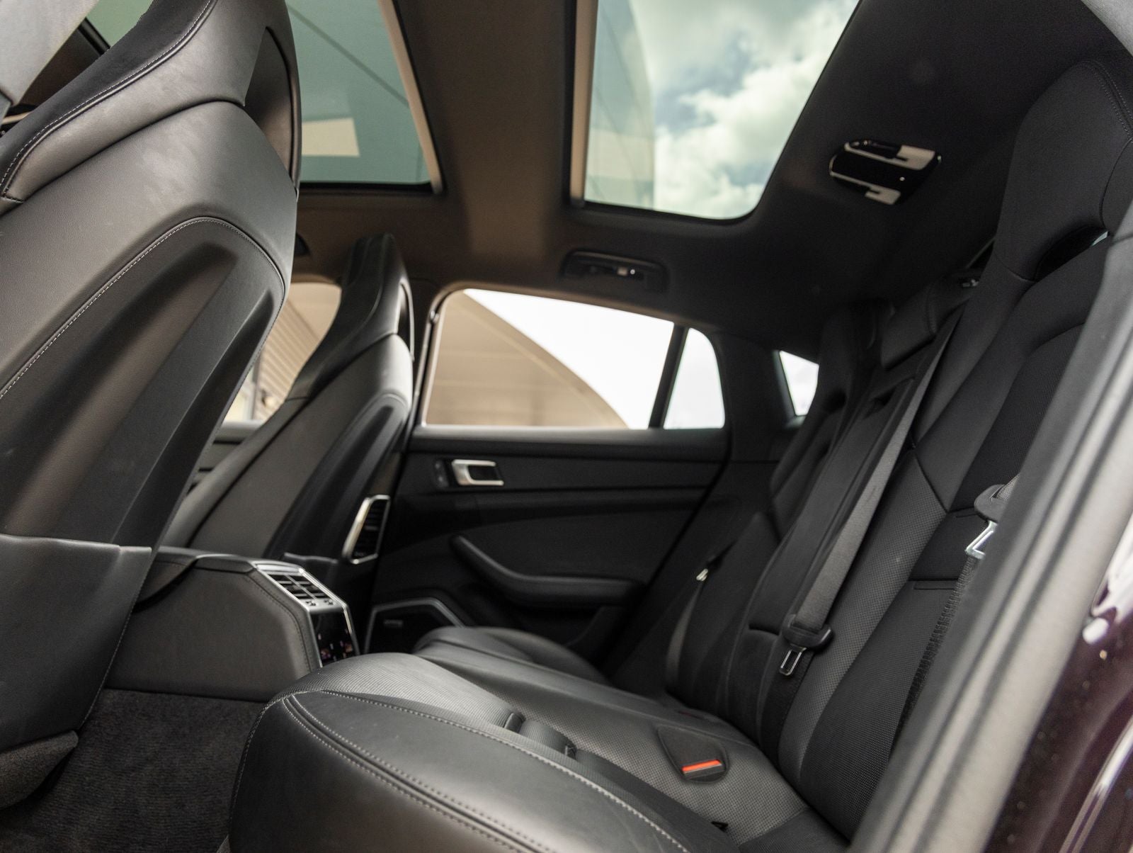 2022 Porsche Panamera Platinum Edition