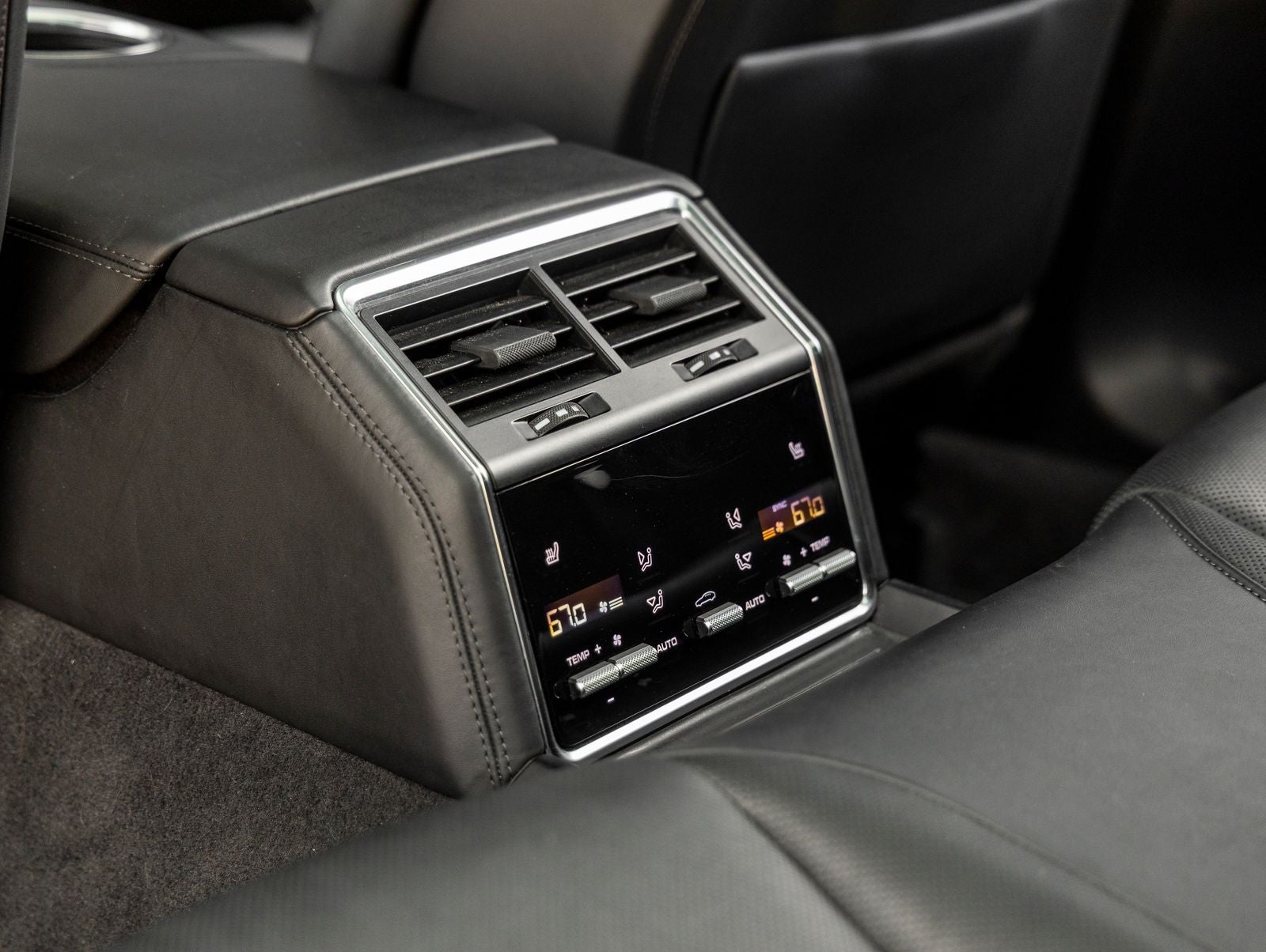 2022 Porsche Panamera Platinum Edition