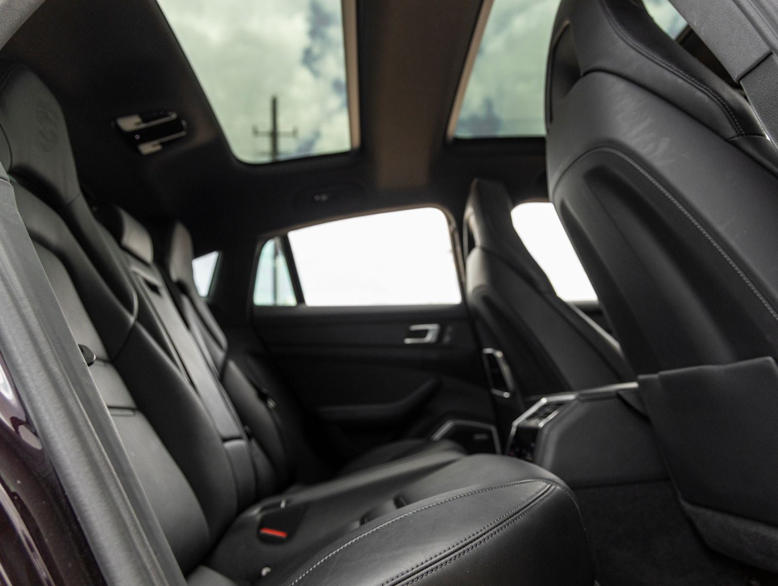 2022 Porsche Panamera Platinum Edition