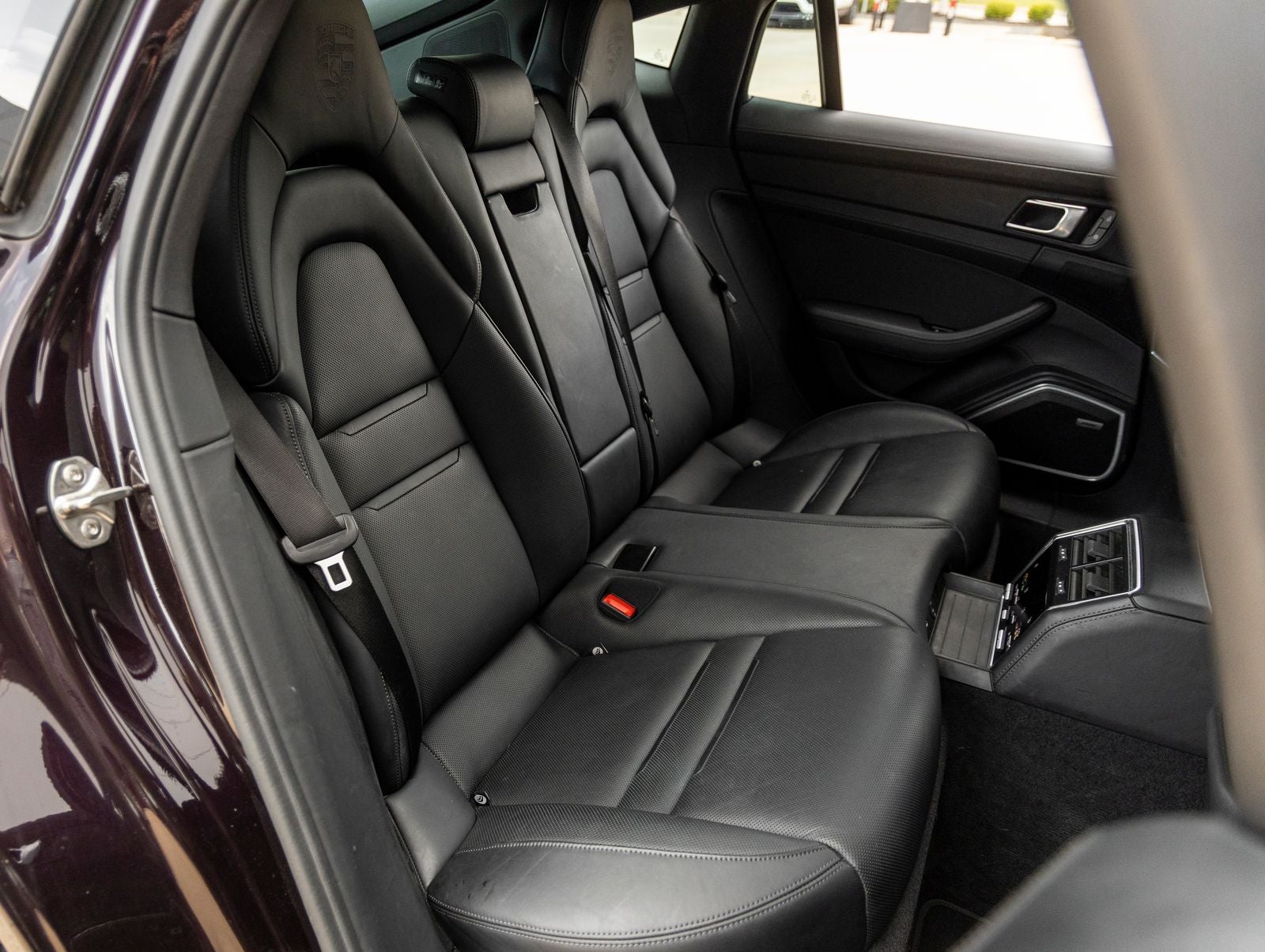 2022 Porsche Panamera Platinum Edition