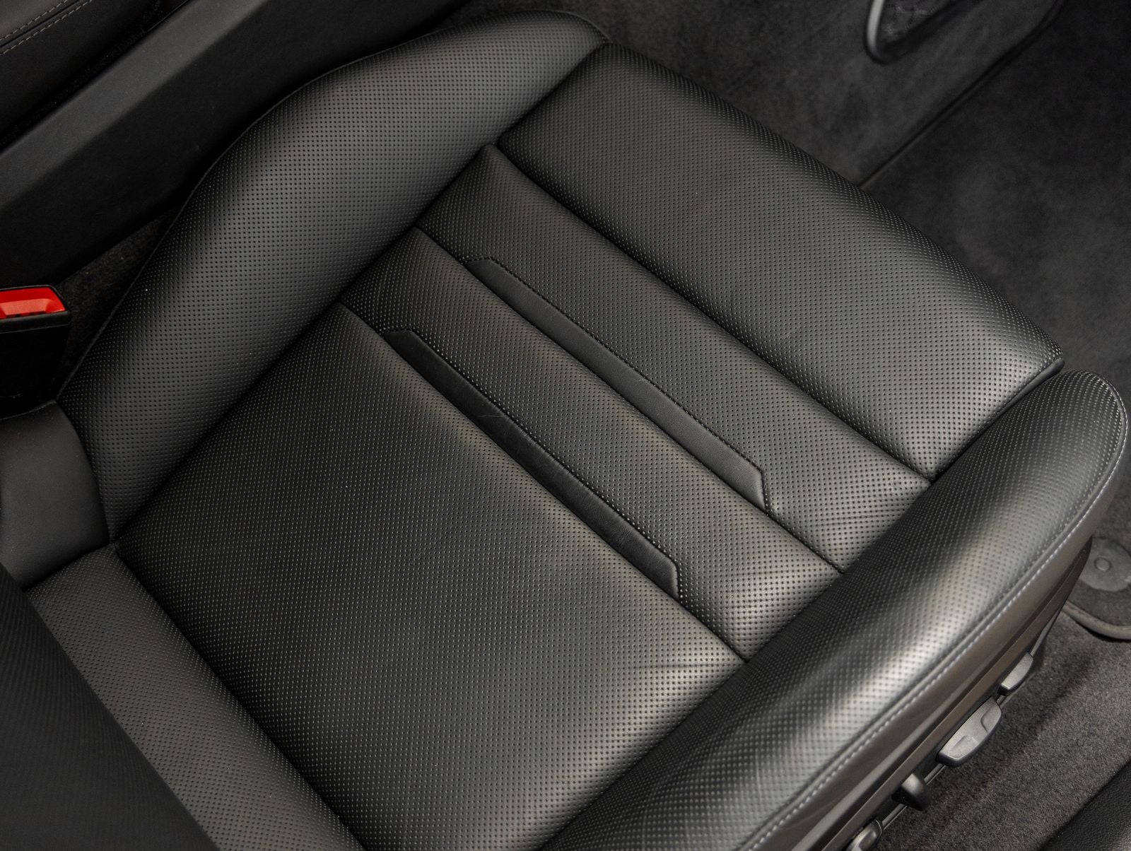 2022 Porsche Panamera Platinum Edition