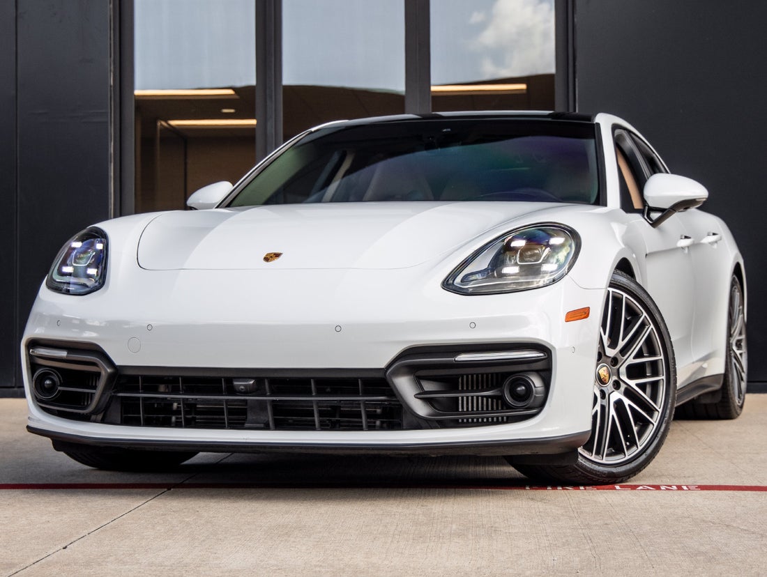 2023 Porsche Panamera Platinum Edition
