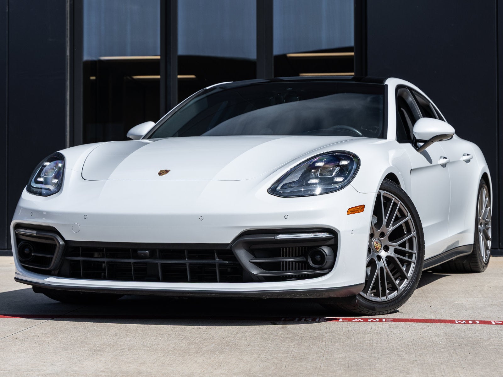 2023 Porsche Panamera Panamera 4 Platinum Edition