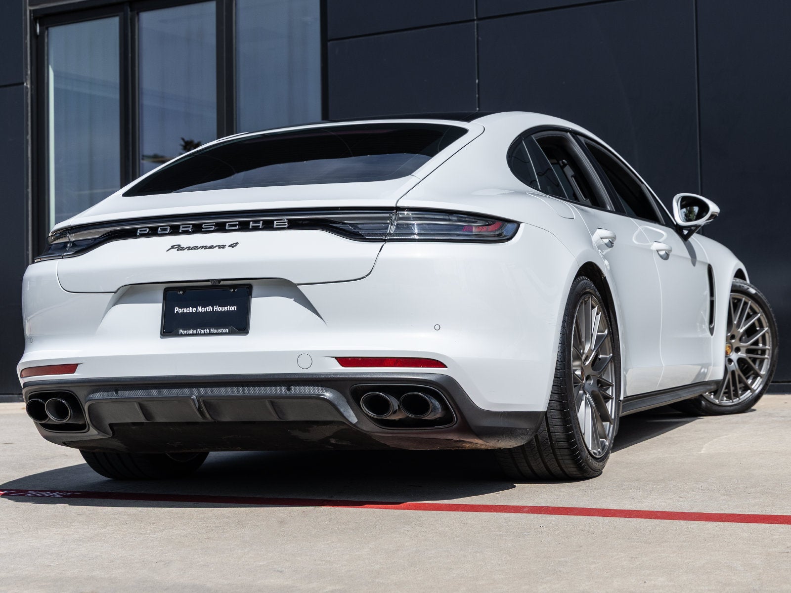 2023 Porsche Panamera Panamera 4 Platinum Edition