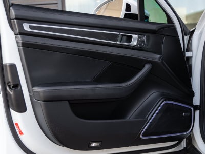 2023 Porsche Panamera Panamera 4 Platinum Edition