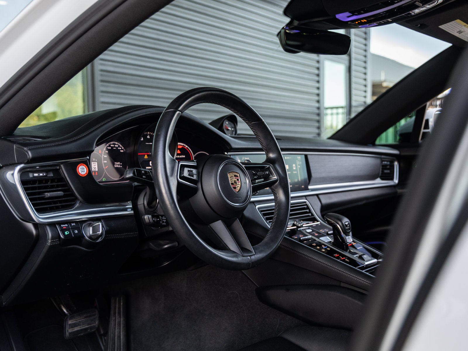 2023 Porsche Panamera Panamera 4 Platinum Edition