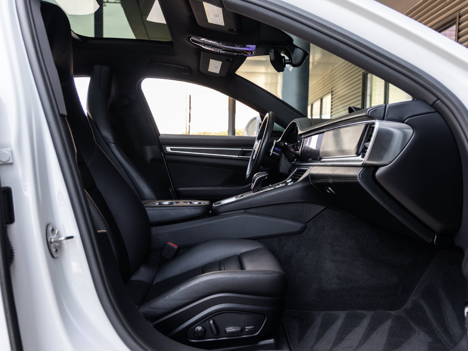 2023 Porsche Panamera Panamera 4 Platinum Edition