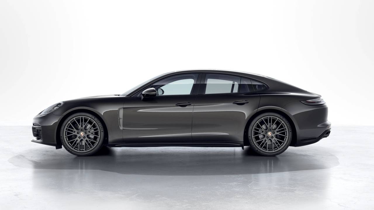 2023 Porsche Panamera Platinum Edition
