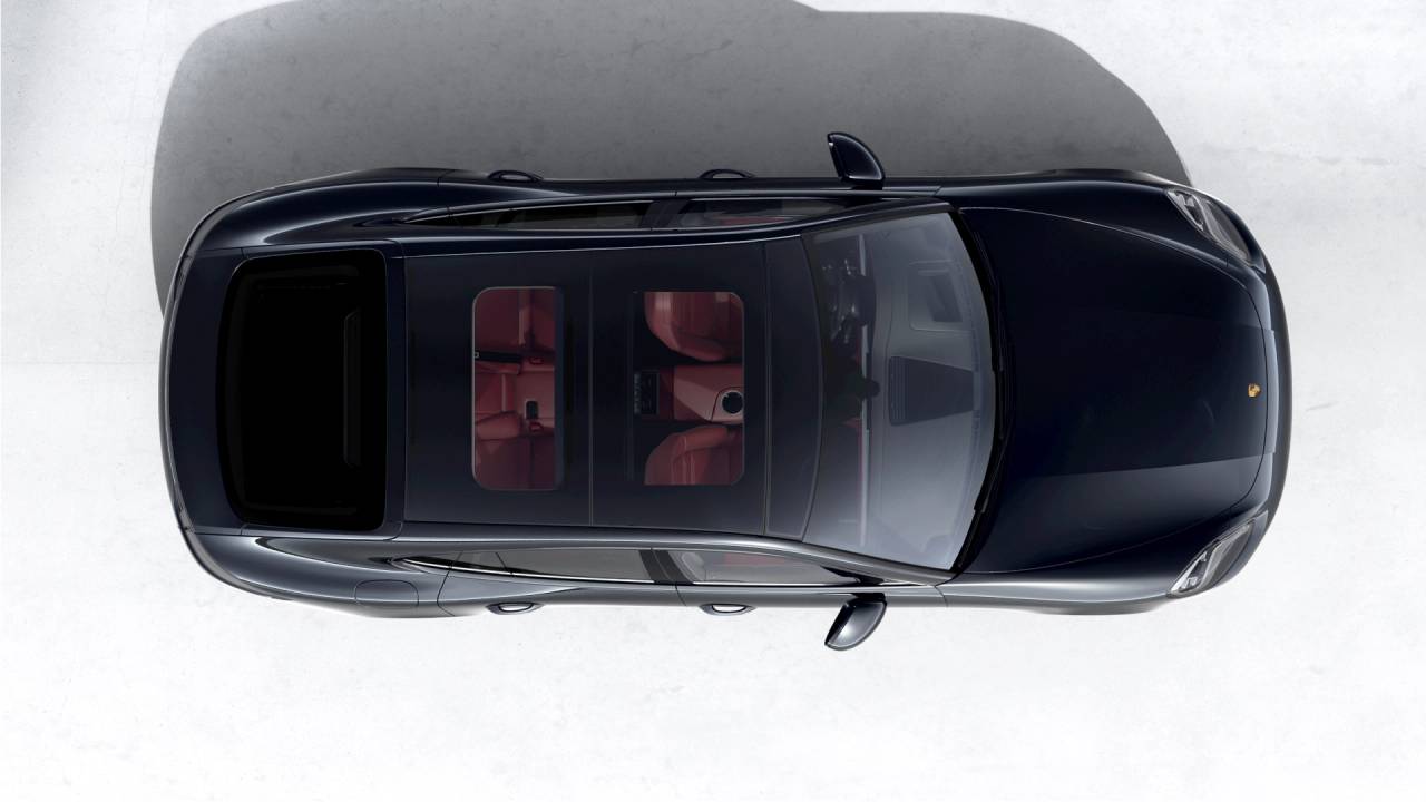 2023 Porsche Panamera 4 Platinum Edition