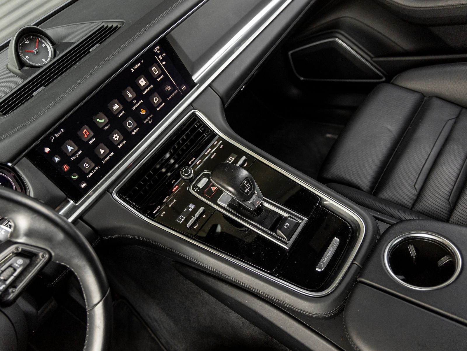 2023 Porsche Panamera Panamera 4 Platinum Edition (MY23)