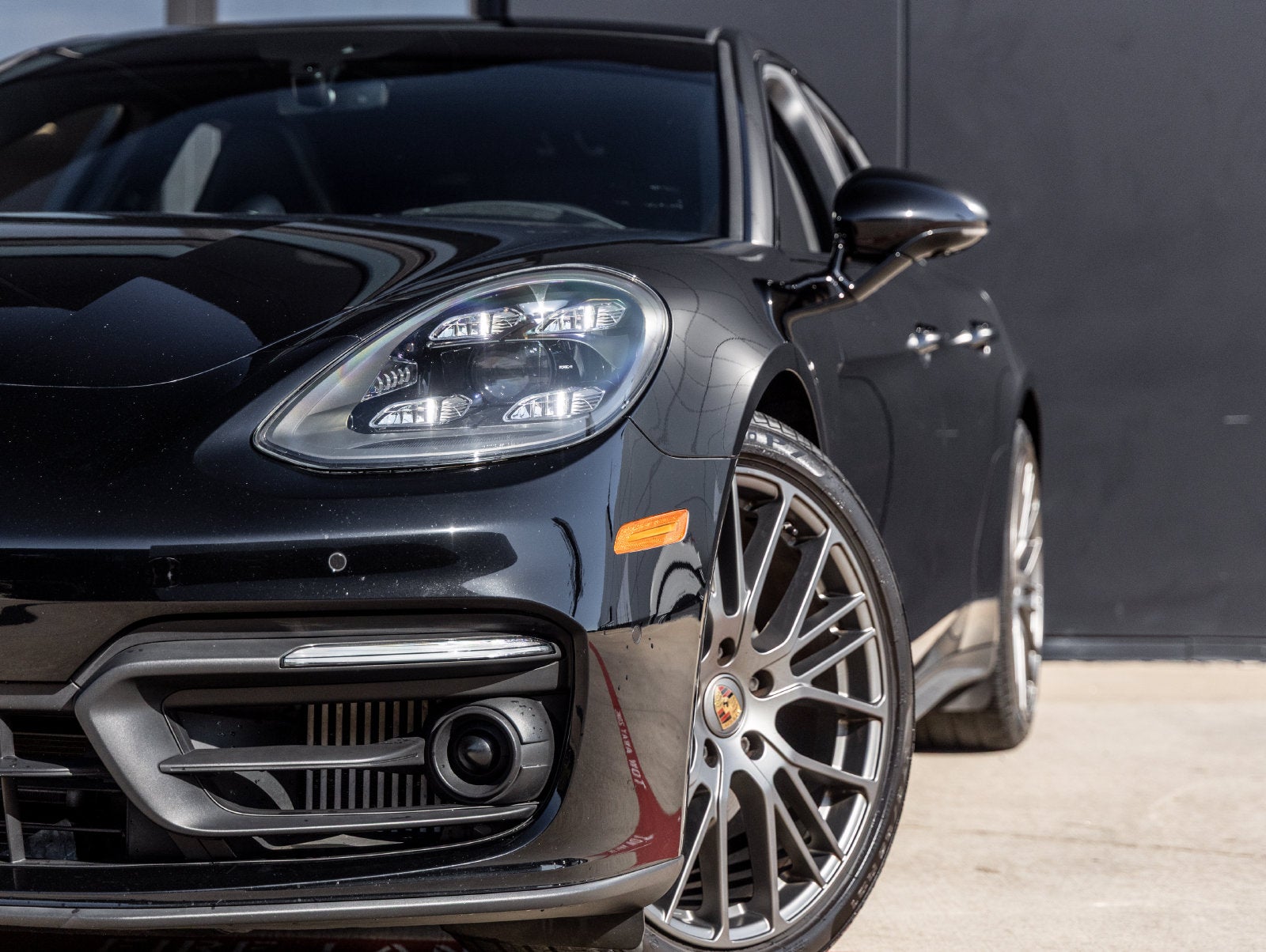 2023 Porsche Panamera Panamera 4 Platinum Edition