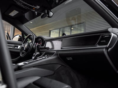 2023 Porsche Panamera Panamera 4 Platinum Edition