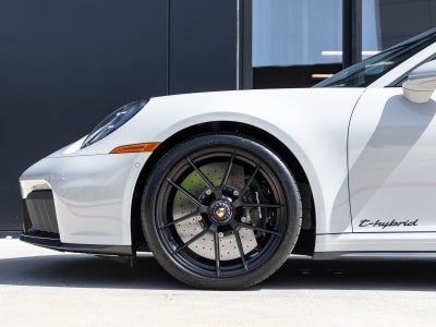 2025 Porsche 911 Targa 4 GTS