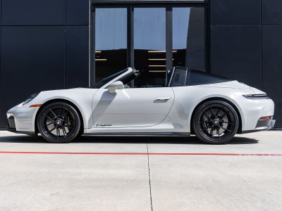 2025 Porsche 911 Targa 4 GTS