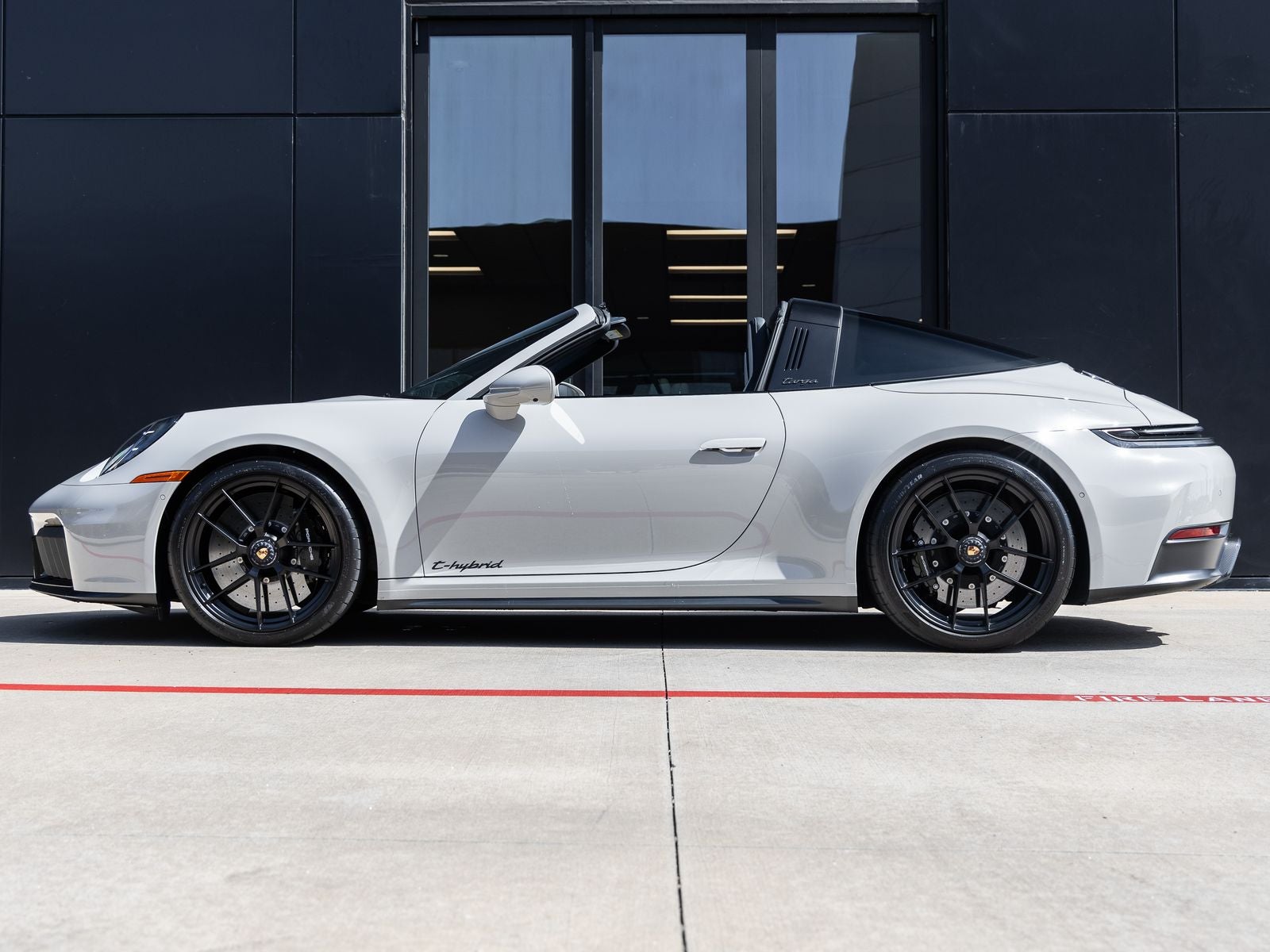 2025 Porsche 911 Targa 4 GTS