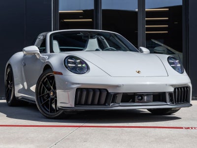 2025 Porsche 911 Targa 4 GTS