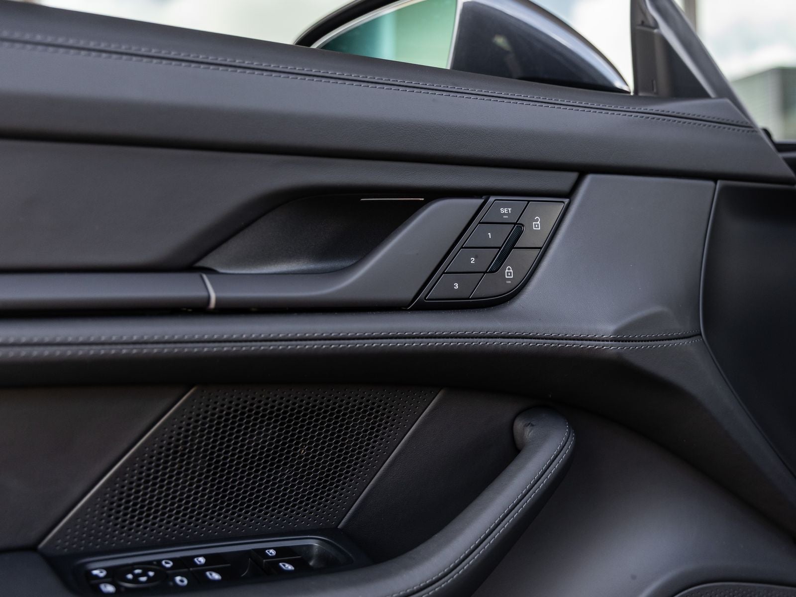 2026 Porsche Taycan Taycan 4S Cross Turismo