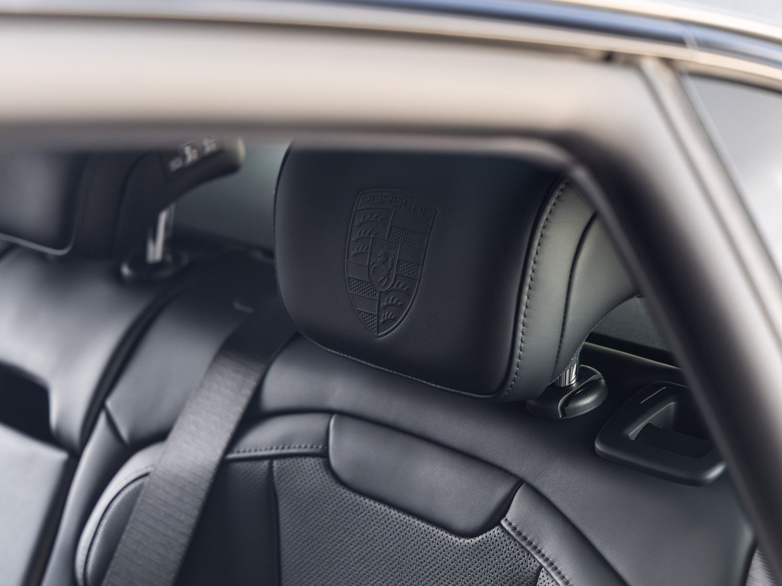 2026 Porsche Taycan Taycan 4S Cross Turismo