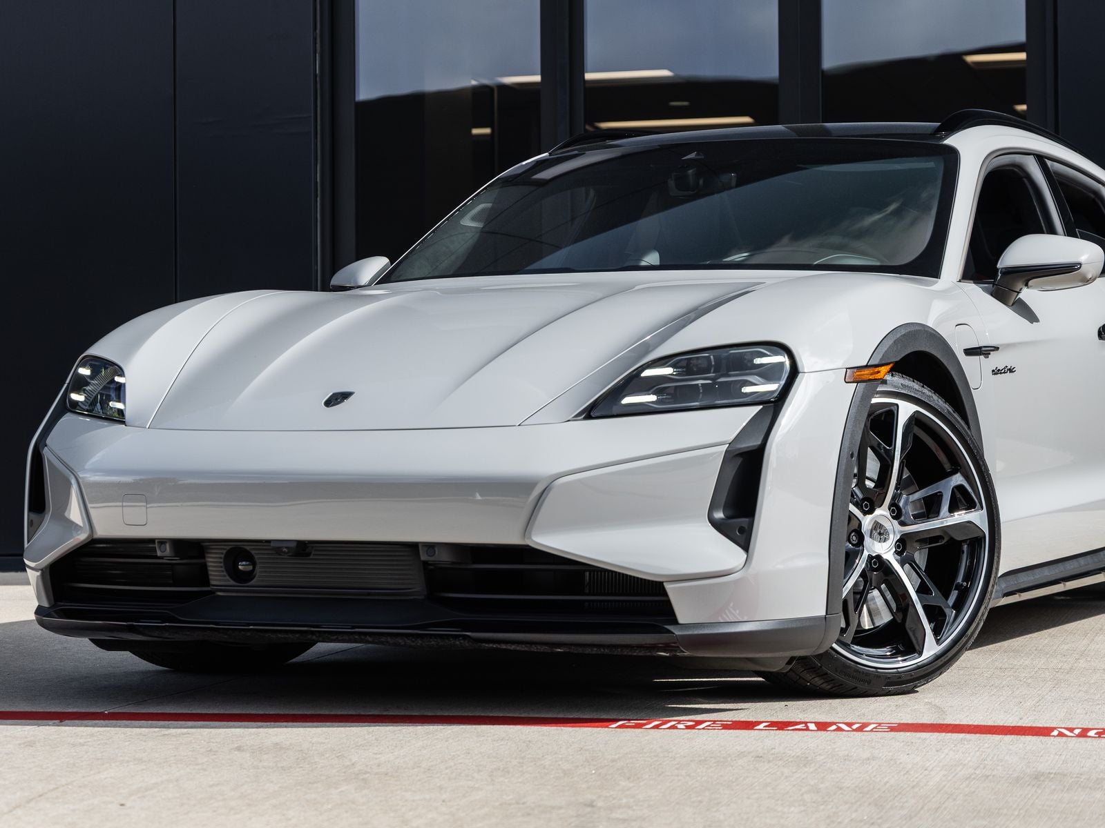 2026 Porsche Taycan Taycan Turbo Cross Turismo