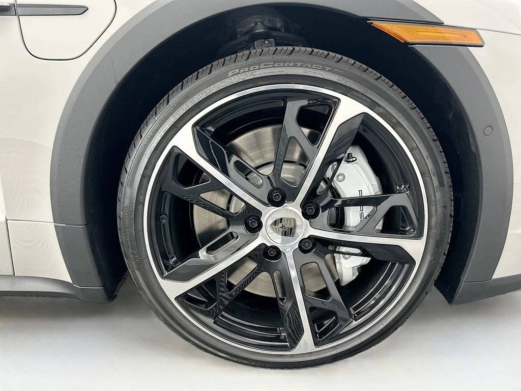 2026 Porsche Taycan Turbo Cross Turismo