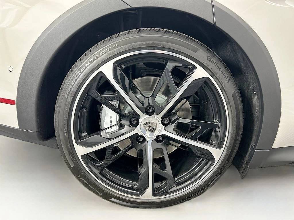 2026 Porsche Taycan Turbo Cross Turismo