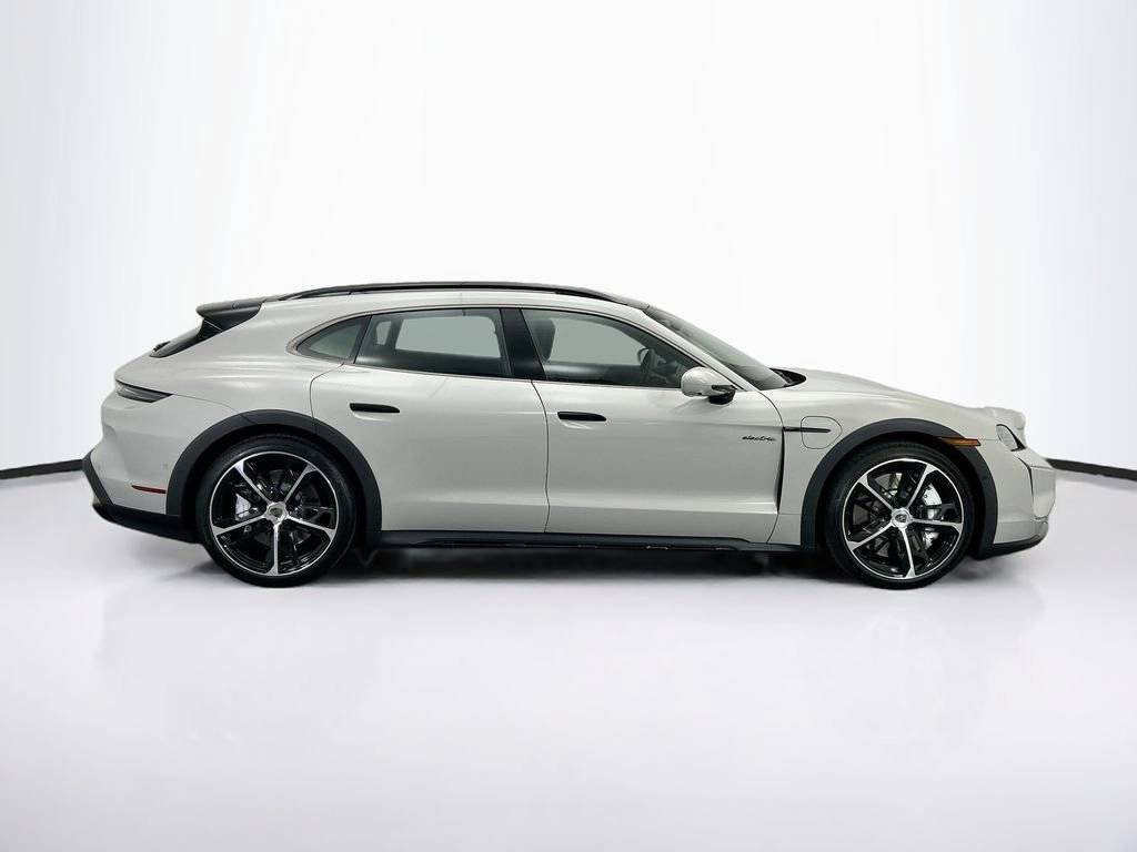 2026 Porsche Taycan Turbo Cross Turismo