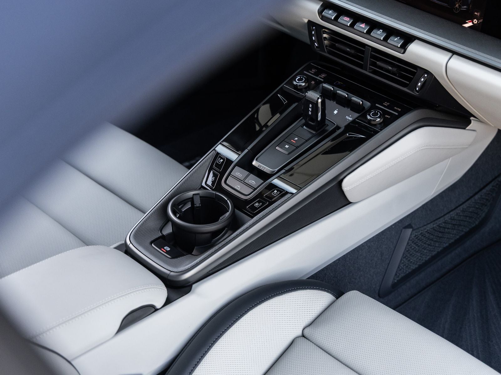 2026 Porsche 911 Carrera Cabriolet