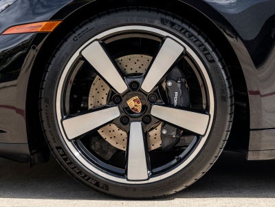 2026 Porsche 911 Carrera Cabriolet