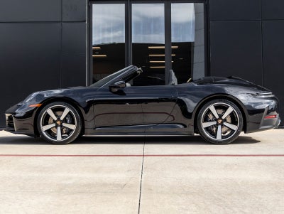2026 Porsche 911 Carrera Cabriolet