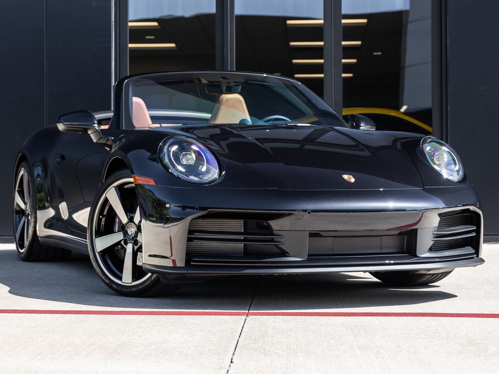 2025 Porsche 911 Carrera Cabriolet