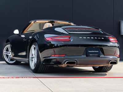 2017 Porsche 911 Carrera Cabriolet