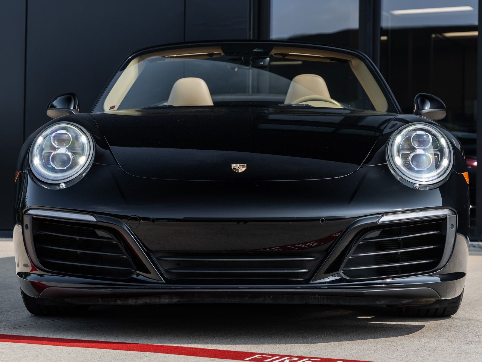 2017 Porsche 911 Carrera Cabriolet