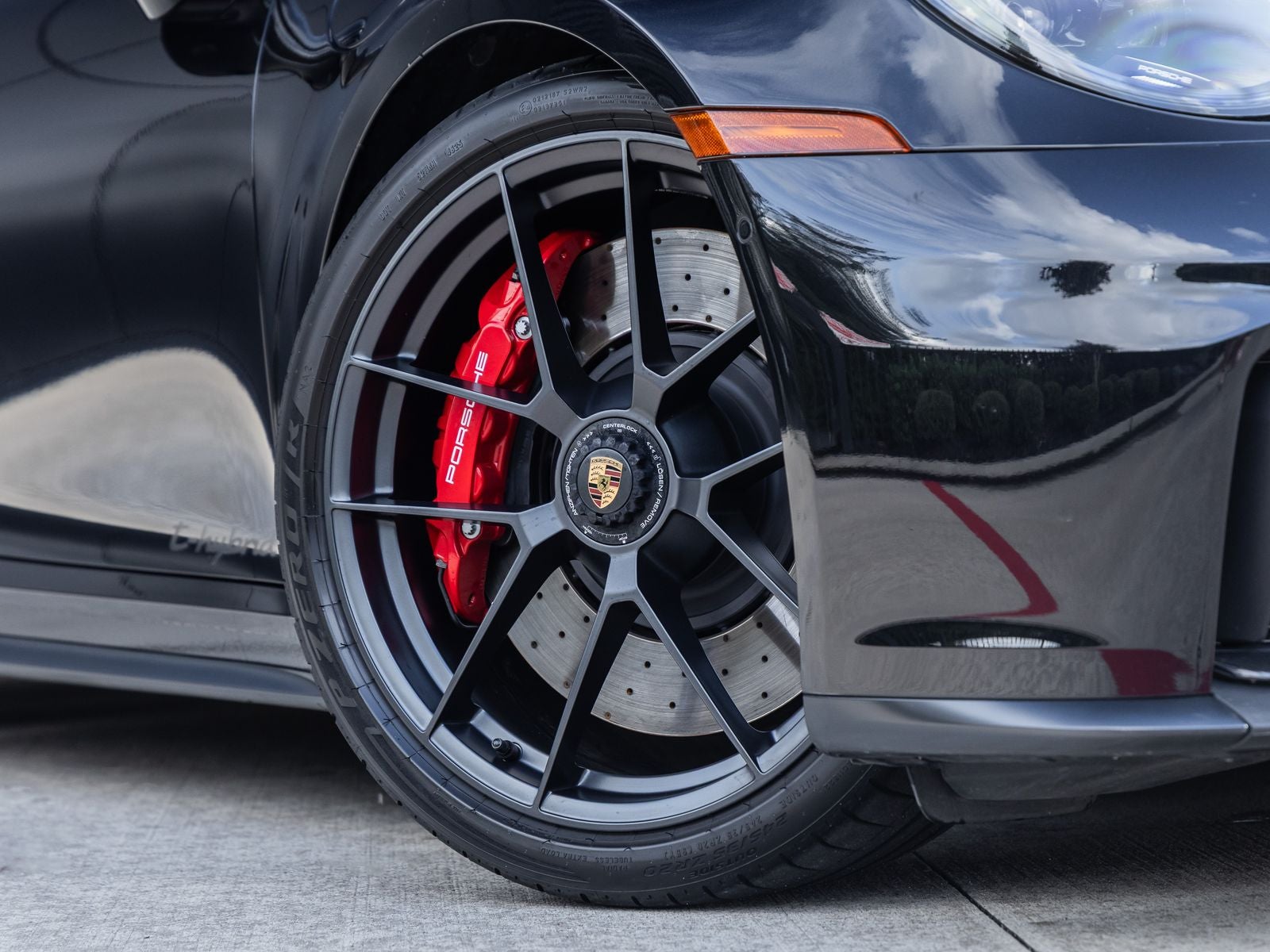 2026 Porsche 911 Carrera 4 GTS Cabriolet