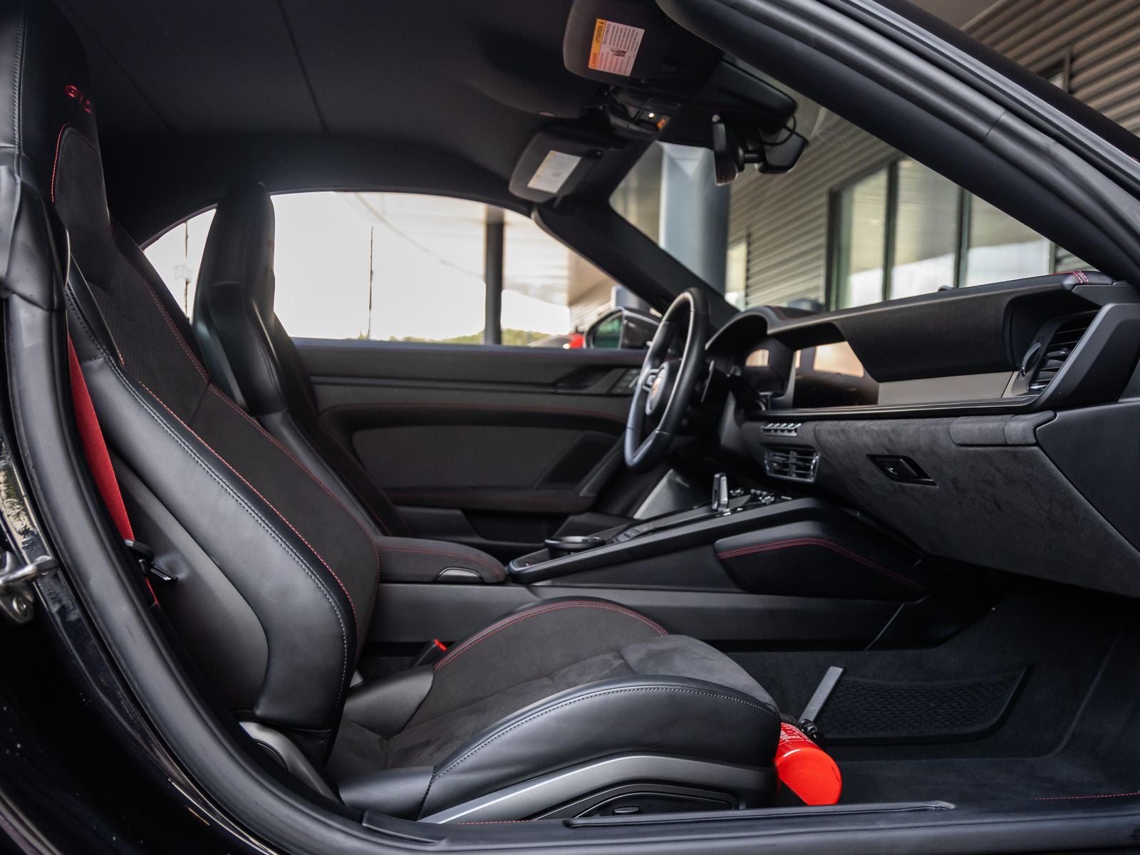 2026 Porsche 911 Carrera 4 GTS Cabriolet