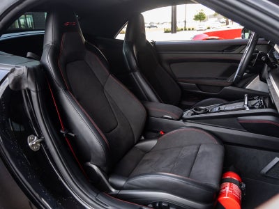 2026 Porsche 911 Carrera 4 GTS Cabriolet