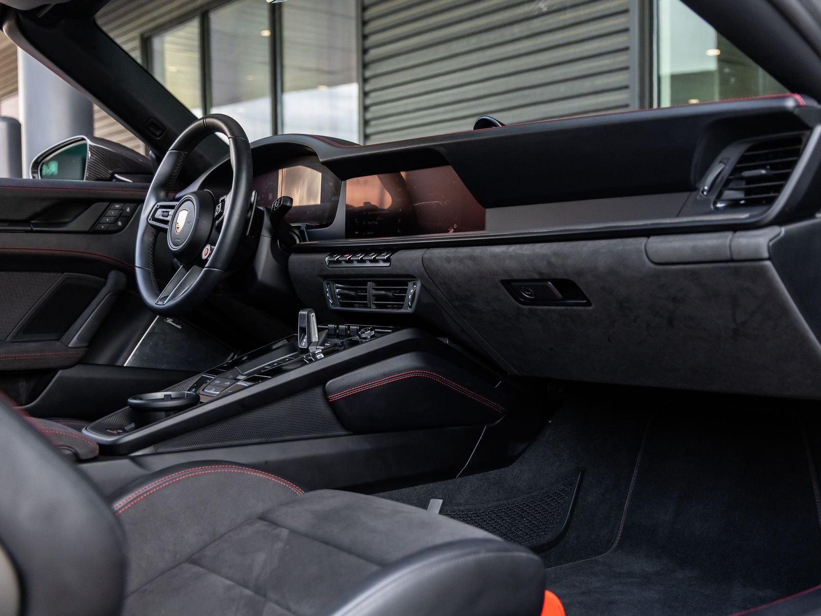 2026 Porsche 911 Carrera 4 GTS Cabriolet
