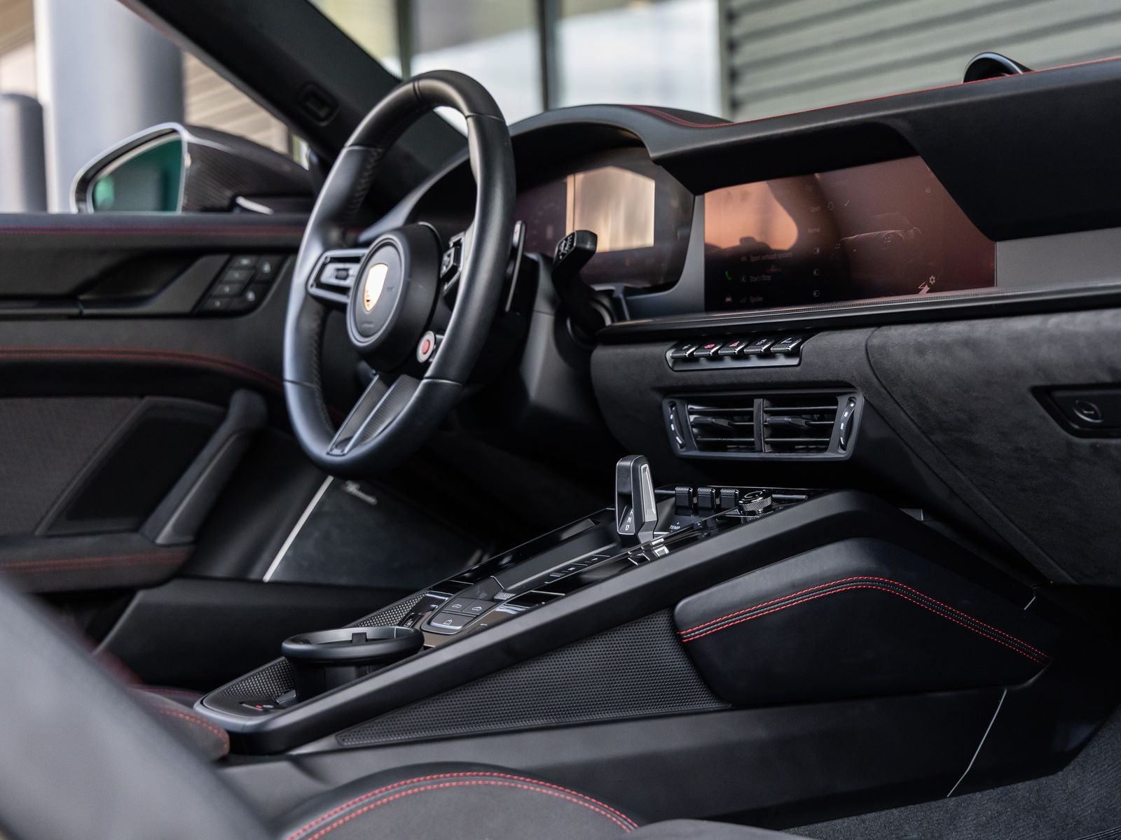 2026 Porsche 911 Carrera 4 GTS Cabriolet
