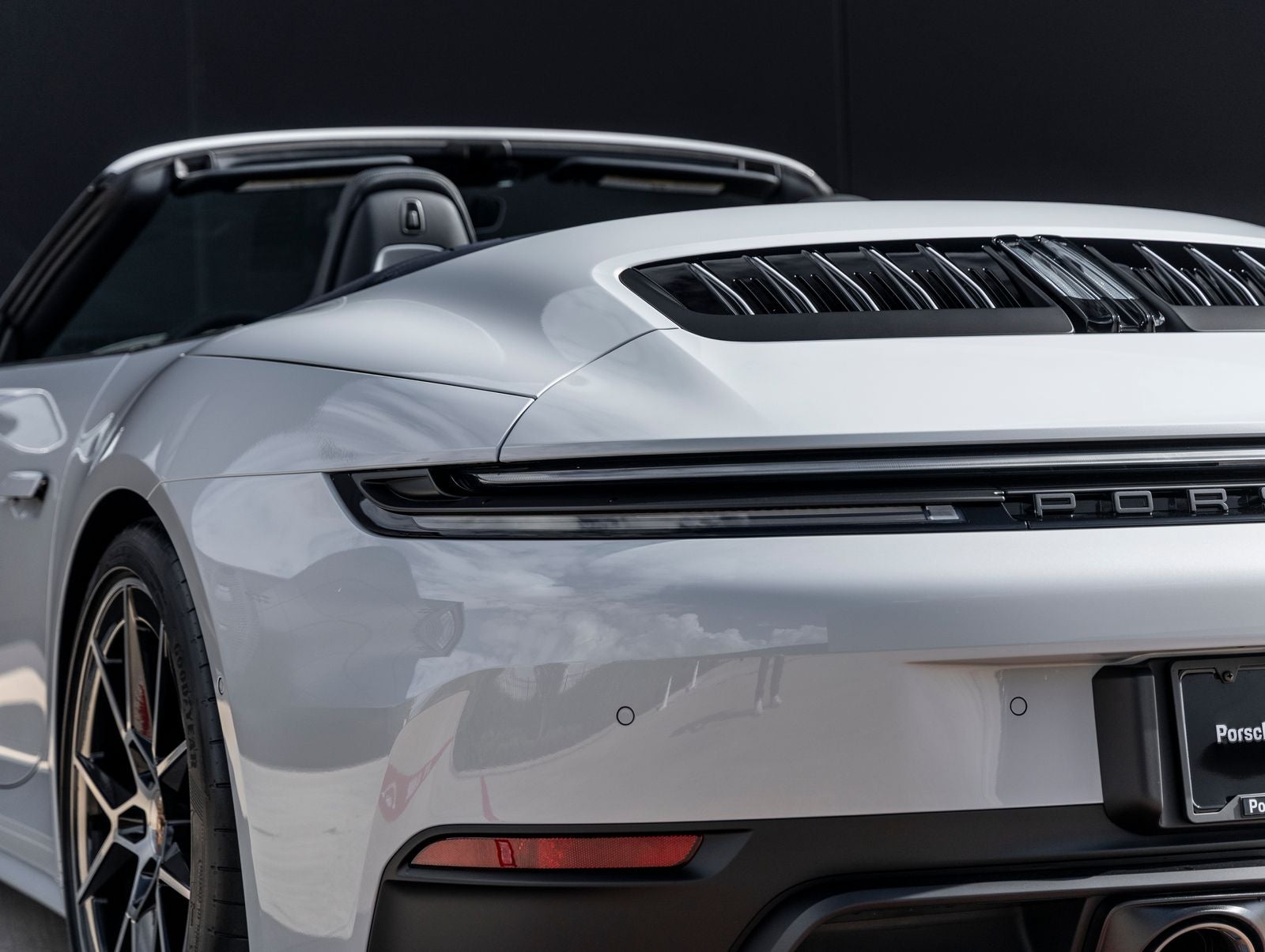 2026 Porsche 911 Carrera GTS Cabriolet