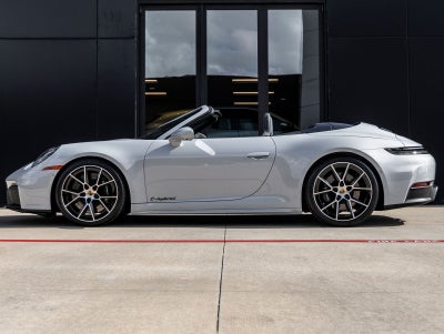 2026 Porsche 911 Carrera GTS Cabriolet