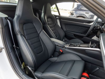 2026 Porsche 911 Carrera GTS Cabriolet