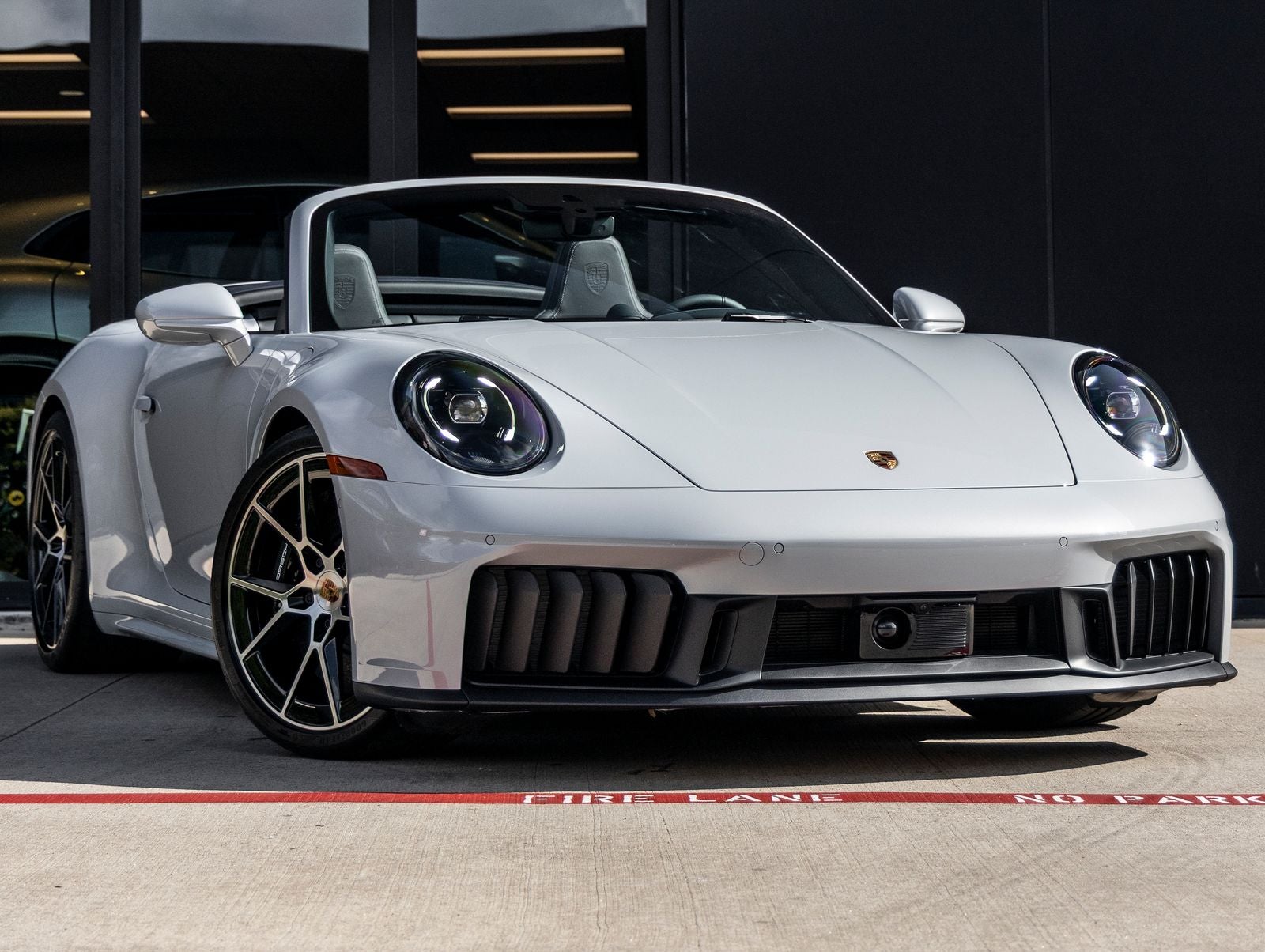 2026 Porsche 911 Carrera GTS Cabriolet