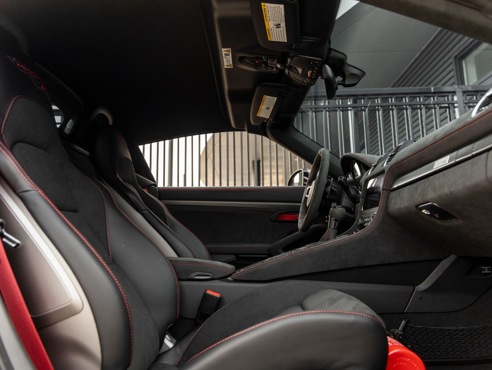 2025 Porsche 718 Spyder RS