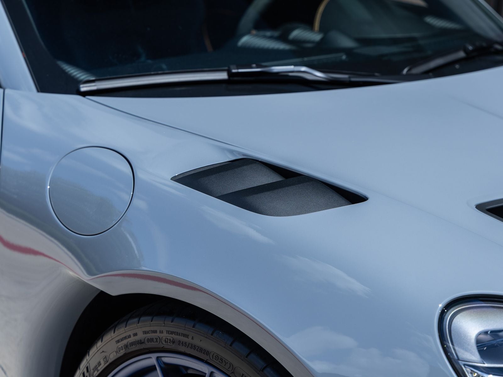 2025 Porsche 718 Spyder RS