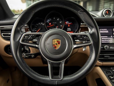 2021 Porsche Macan Macan