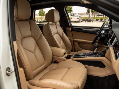 2021 Porsche Macan Macan