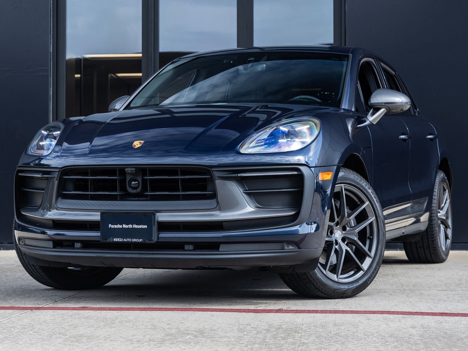 2023 Porsche Macan T
